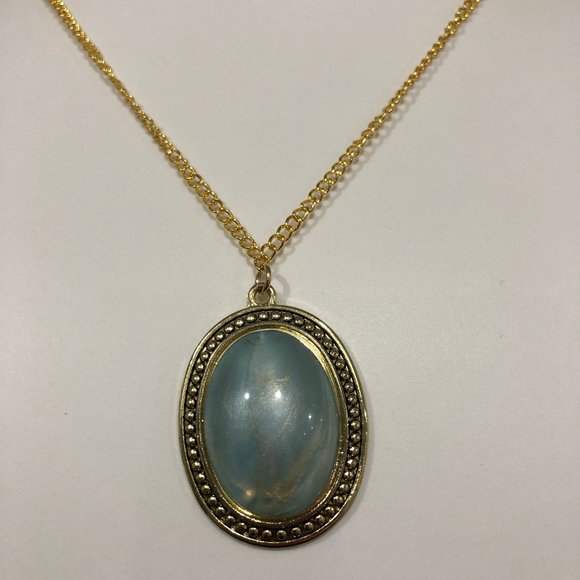 NEW. Misty Blue cabochon pendant - Picture 1 of 1
